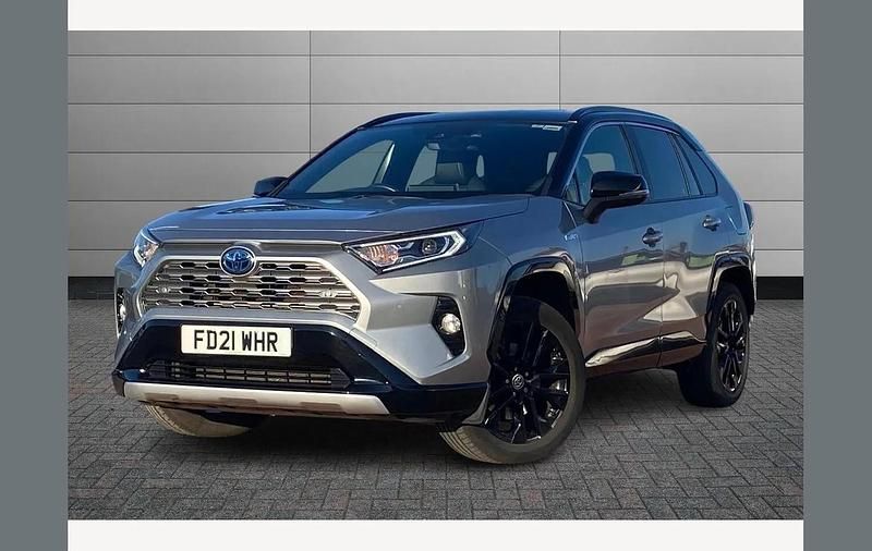 Used Toyota RAV4 Hybrid 222 HP (163 kW) 2021 Silver SUV