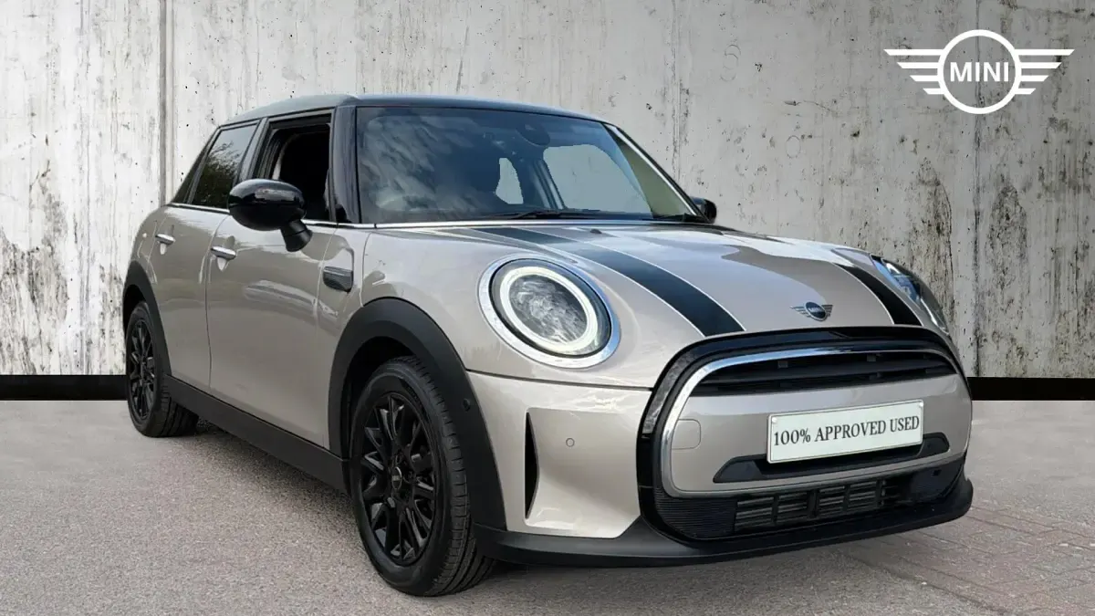 Used Mini Cooper Classic 136 HP (100 kW) 2022 Hatchback