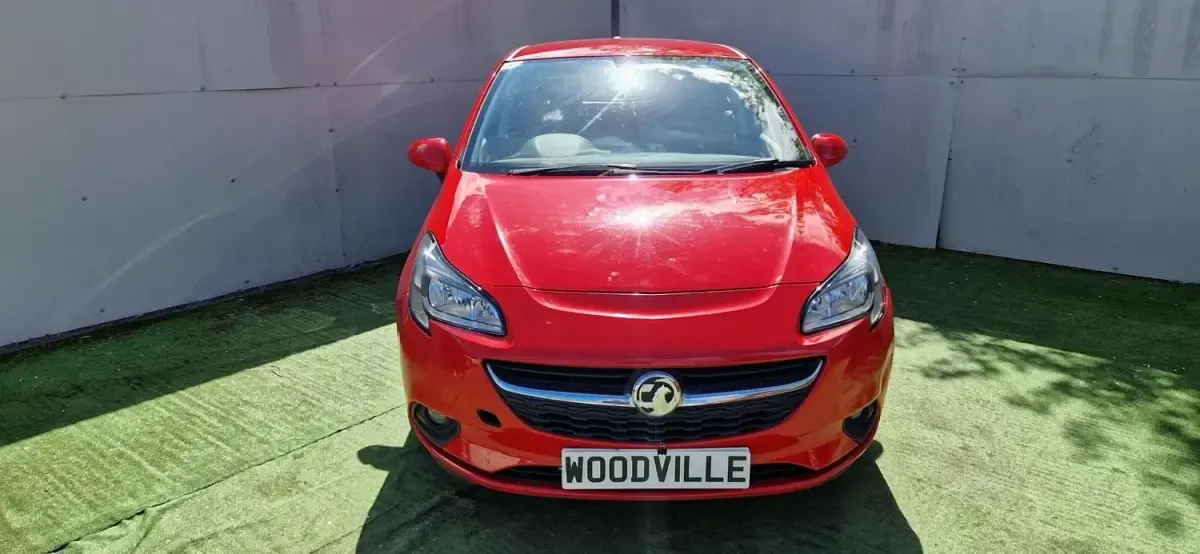 Używany Vauxhall Corsa 2017 Czerwony Hatchback