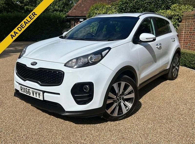 White Used 2016 Kia Sportage 3 SUV | £7,544 (Fair price) - Image 1/4