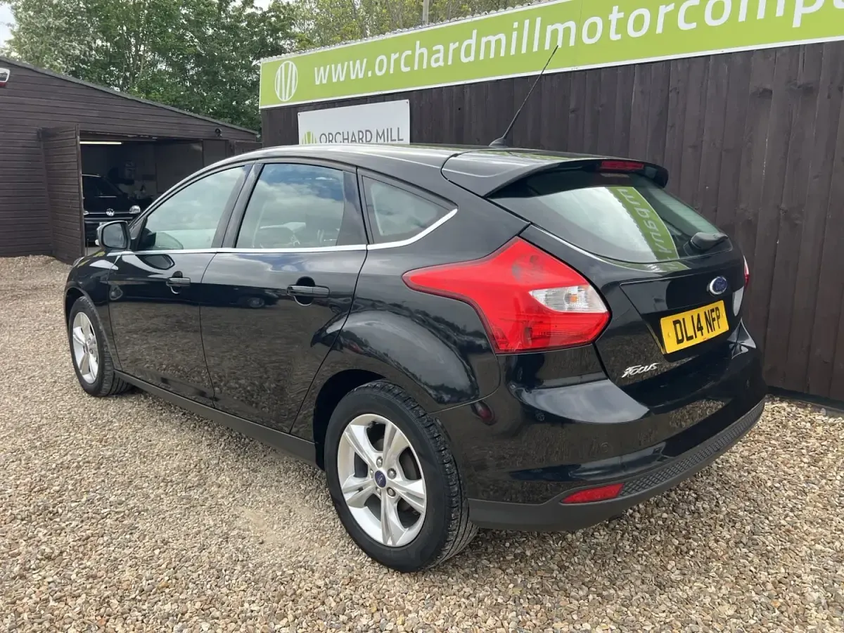Używany Ford Focus Zetec 2014 Czarny Hatchback