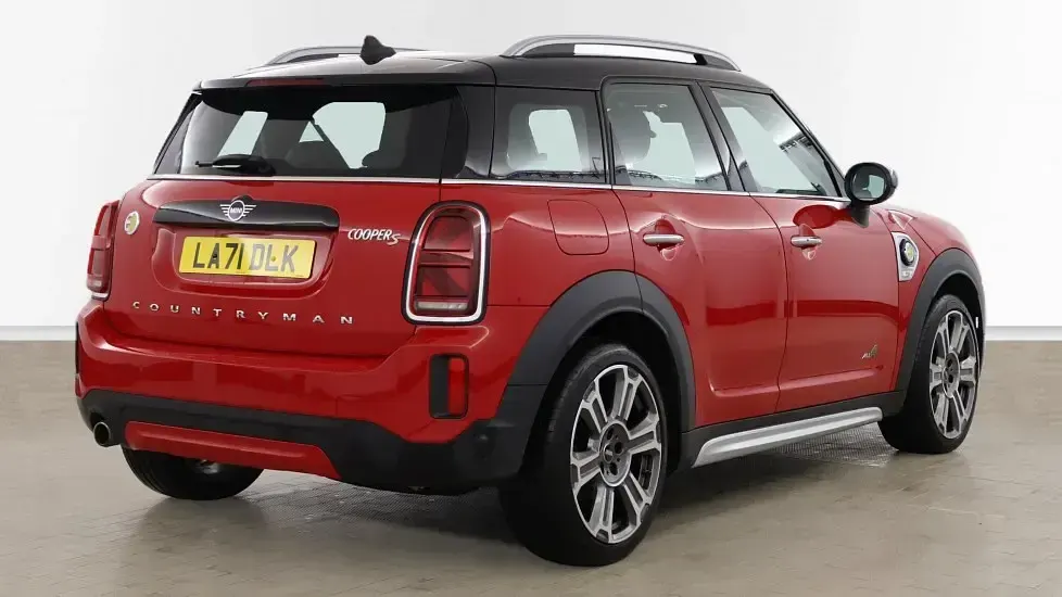 Used Mini Cooper S Countryman Exclusive 219 HP (161 kW) 2021 Red SUV