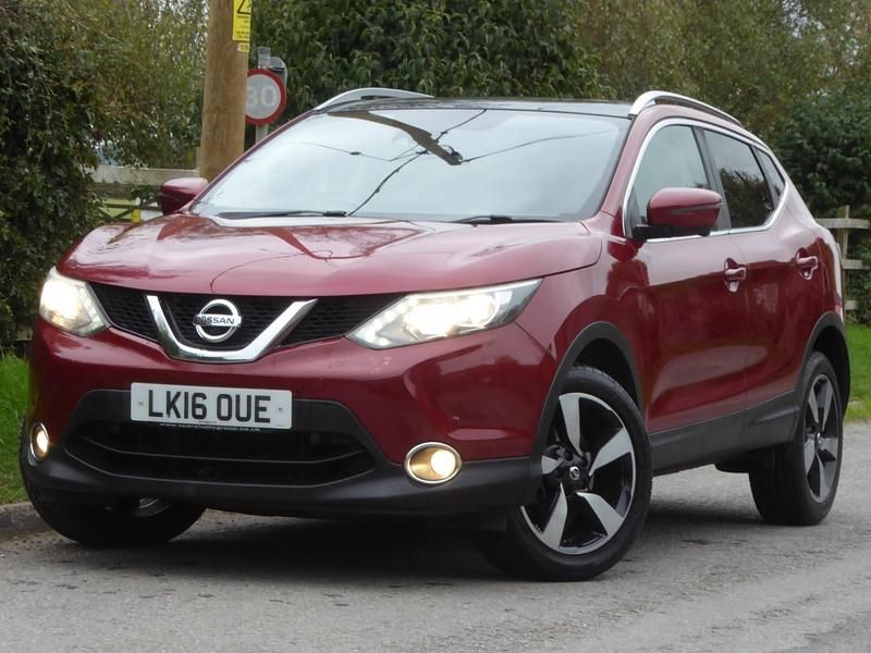Red Used 2016 Nissan Qashqai N-TEC SUV | £6,195 (Fair price) - Image 1/4