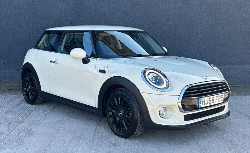 White Used 2018 Mini Cooper Hatch Hatchback | £9,295 (Fair price) - Image 1/3