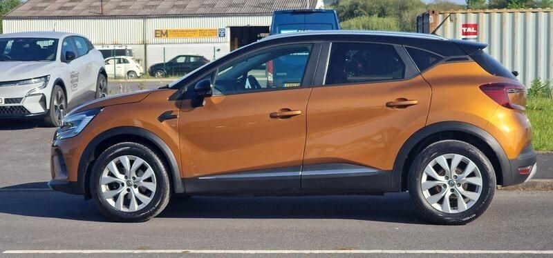 Used Renault Captur Iconic 100 HP (73 kW) 2020 Other SUV
