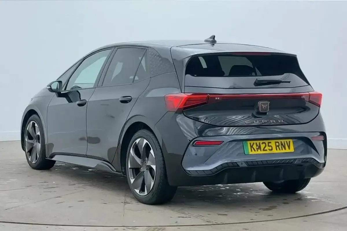 Used Cupra Born e-Boost 169 kW (231 HP) 2025 Black Hatchback