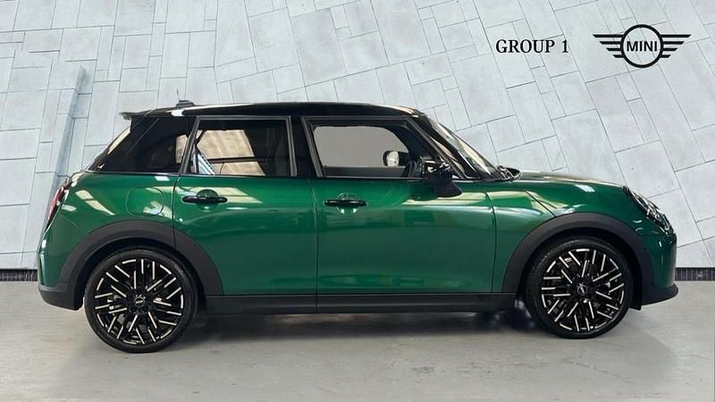 Used Mini Cooper S Hatch 201 HP (147 kW) 2025 Green Hatchback