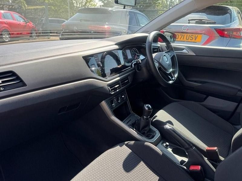 Begagnad VW Polo SE 80 HK (58 kW) 2020 Röd Halvkombi