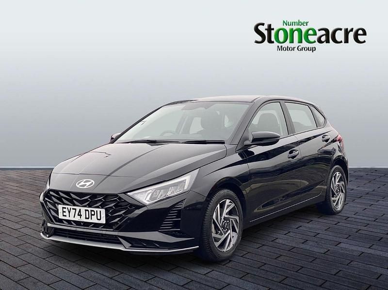 Used Hyundai i20 Advanced 100 HP (73 kW) 2025 Black Hatchback
