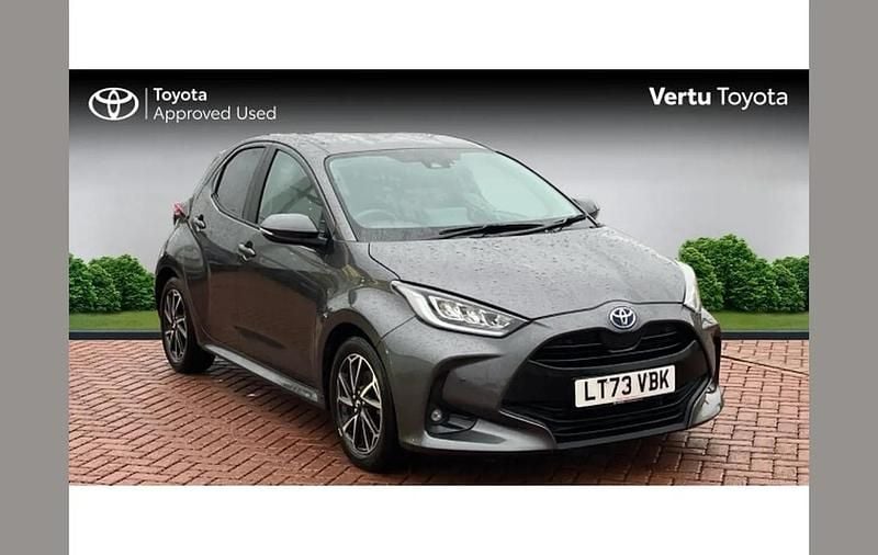 Grey Used 2023 Toyota Yaris Hybrid Design Hatchback | £17,302 (Fair price) - Image 1/4