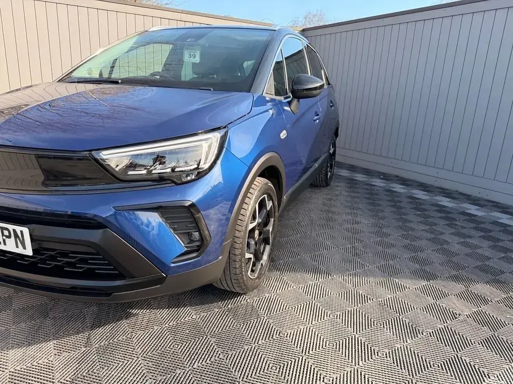 Usado Vauxhall Crossland Ultimate 110 CV (80 kW) 2023 Azul SUV