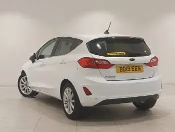 Used Ford Fiesta Titanium 100 HP (73 kW) 2019 White Hatchback