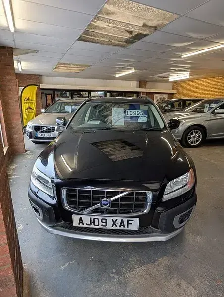 Usado Volvo XC70 SE 2009 Negro Familiar
