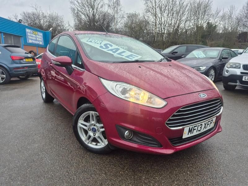 Used Ford Fiesta Zetec 2013 Red Hatchback