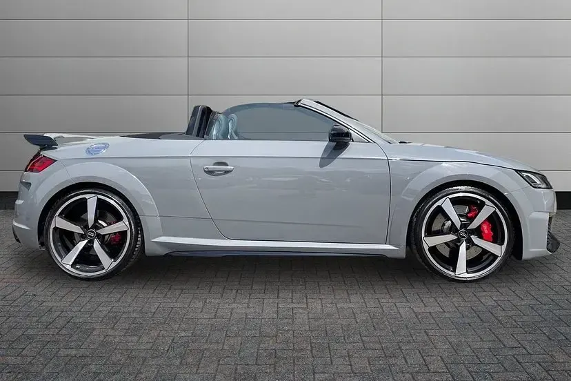 Used Audi TT Roadster Comfort 395 HP (290 kW) 2020 Nardo grey Cabriolet