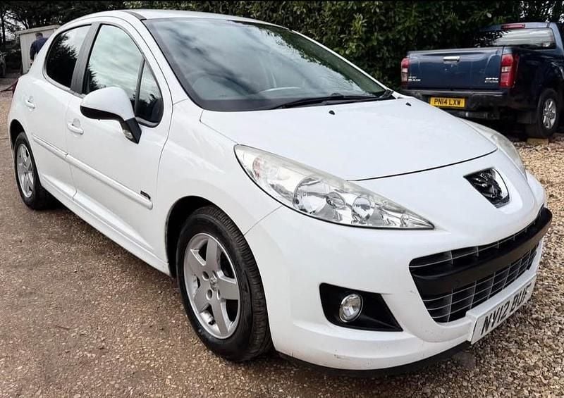 Used Peugeot 207 Sportium 95 HP (69 kW) 2012 White Hatchback