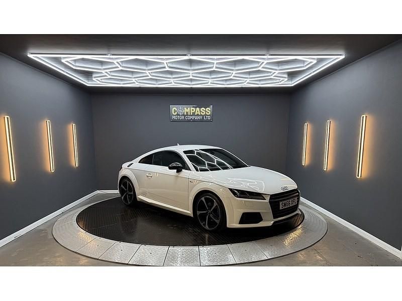 Used Audi TT Black Edition 180 HP (132 kW) 2017 White Coupe