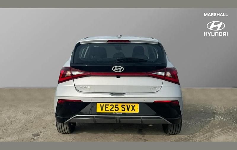 Used Hyundai i20 Advanced 100 HP (73 kW) 2025 Grey Hatchback