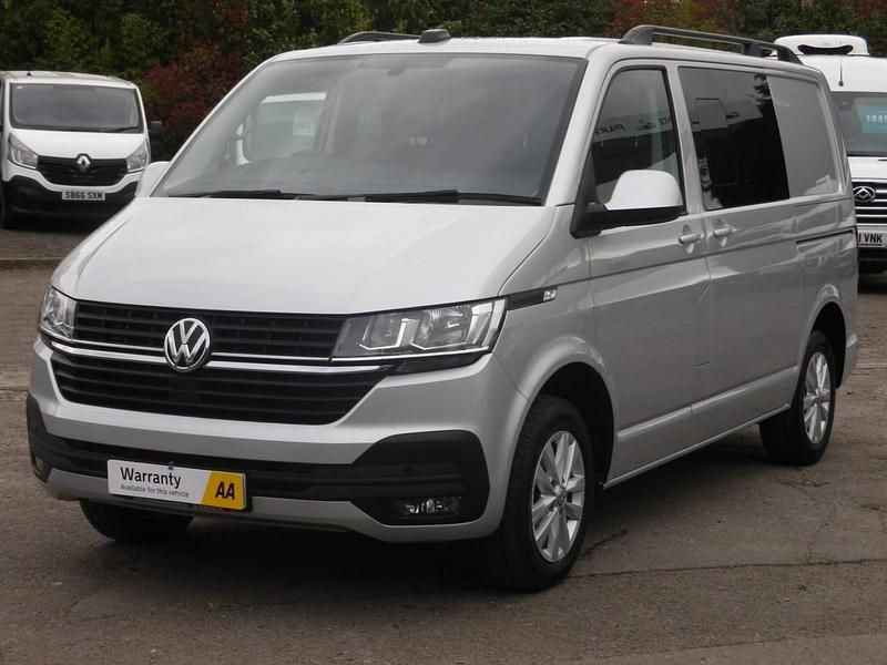Usado VW Transporter Highline 2023 Prateado Van