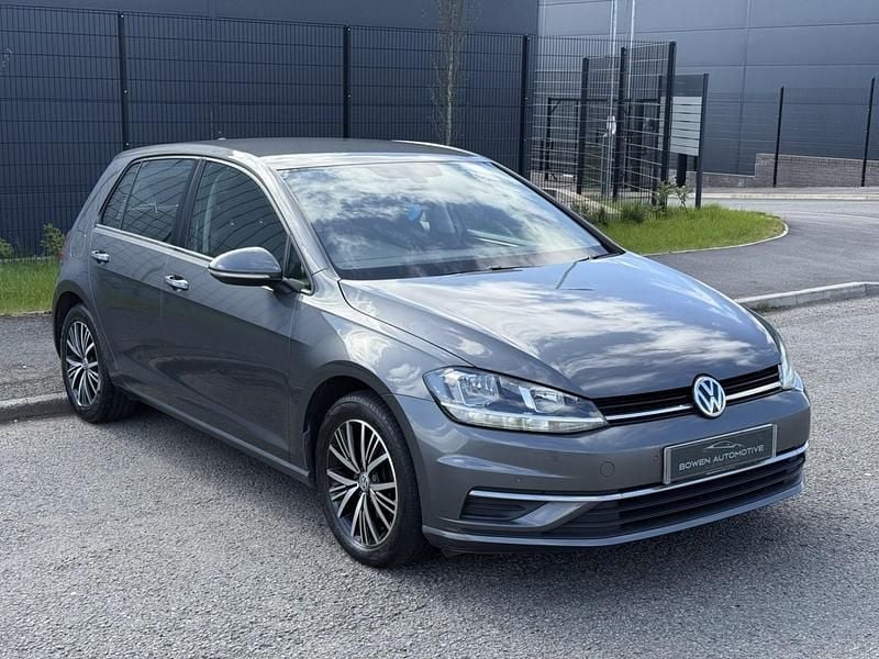 Used VW Golf VII SE 115 HP (84 kW) 2018 Grey Hatchback