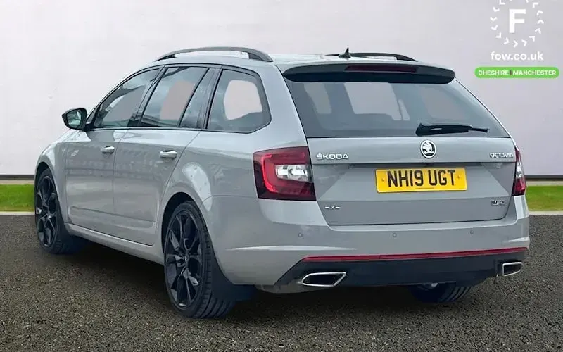 Used Skoda Octavia vRS 184 HP (135 kW) 2019 Grey Estate