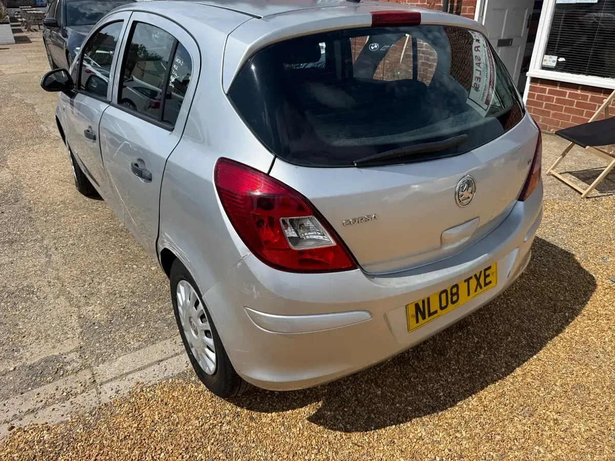 Used Vauxhall Corsa 80 HP (58 kW) 2008 Silver Hatchback