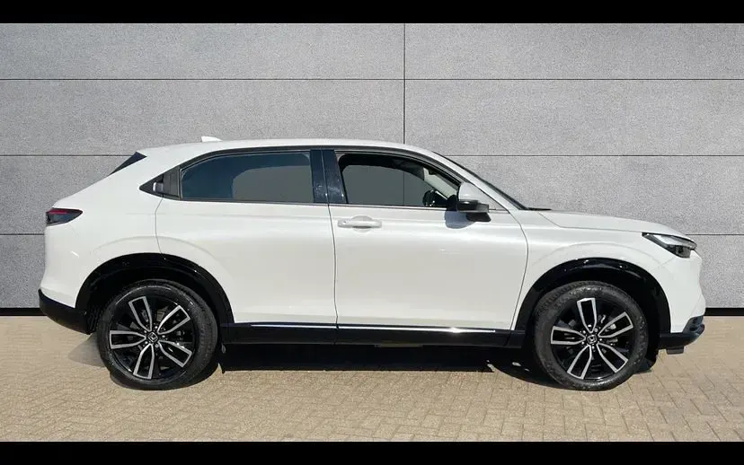 Used Honda HR-V Advance 129 HP (94 kW) 2022 White SUV