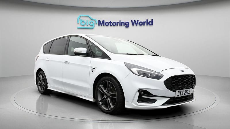 Used 2023 Ford S-MAX ST-Line MPV | £29,400 (Fair price) - Image 1/4