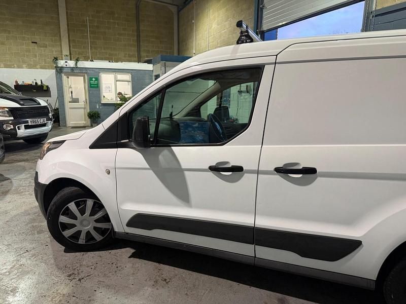 Used Ford Transit Connect 95 HP (69 kW) 2015 White MPV