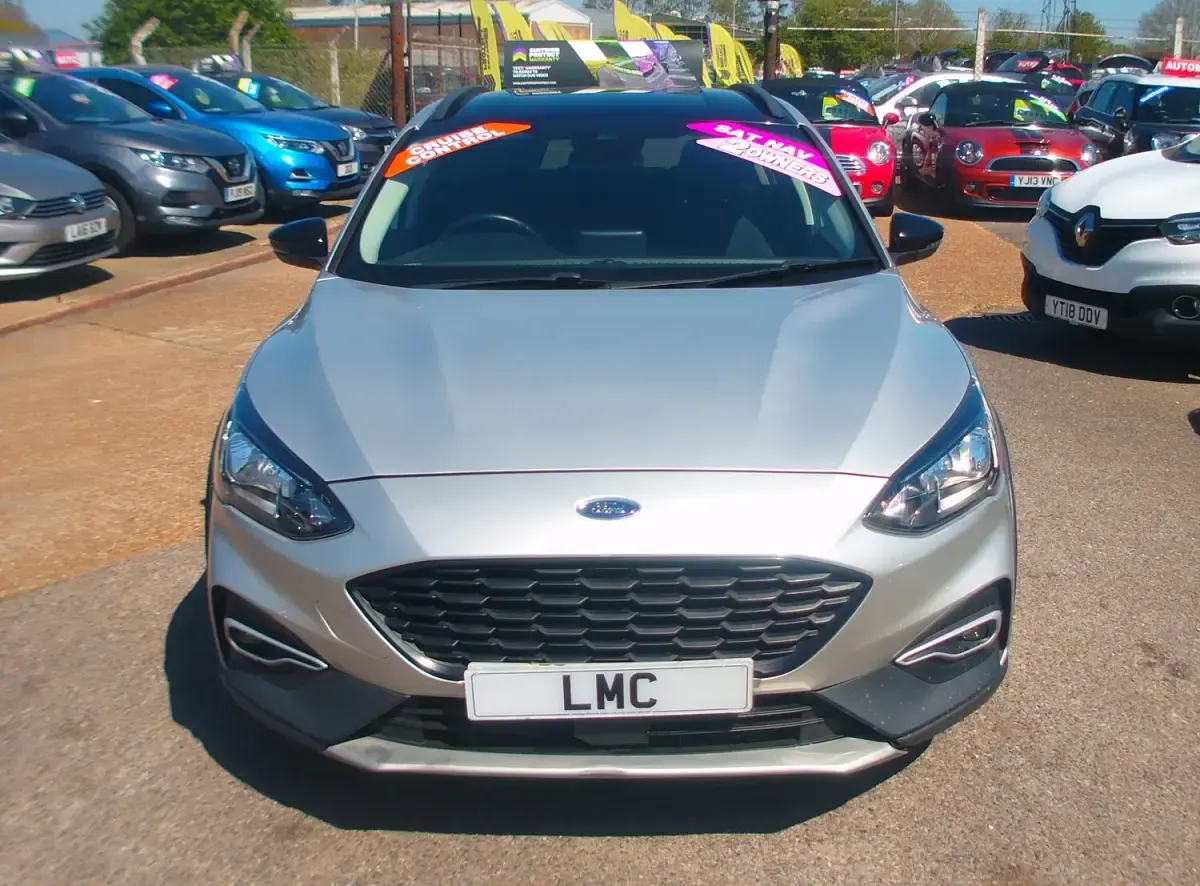 Used Ford Focus Active 125 HP (91 kW) 2019 Silver Hatchback