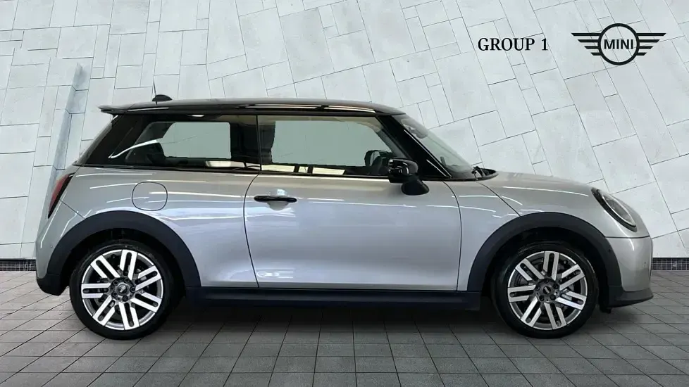 Used Mini Cooper S Hatch 201 HP (147 kW) 2025 Silver Hatchback
