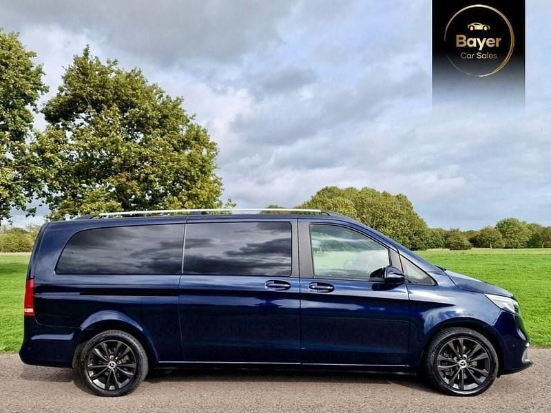 Used Mercedes V220 163 HP (119 kW) 2019 Blue MPV