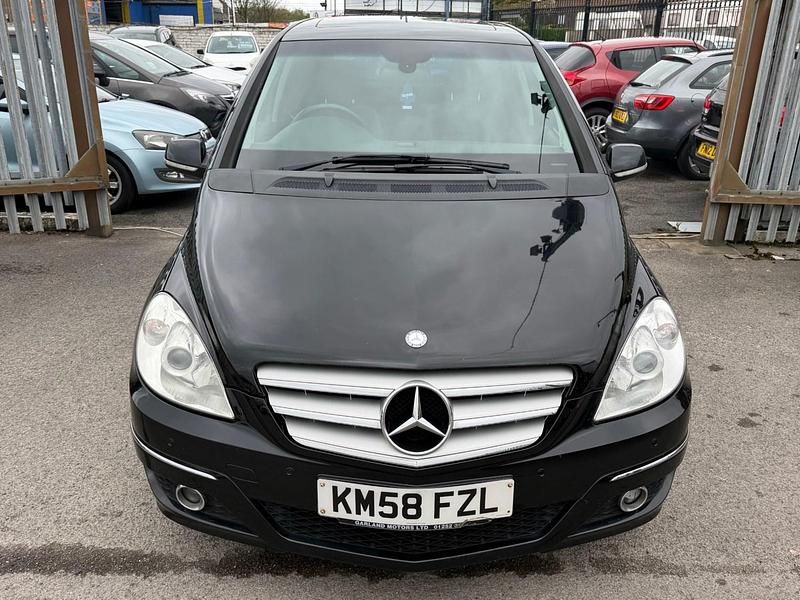 Usado Mercedes B200 SE 2008 Preto Monovolume