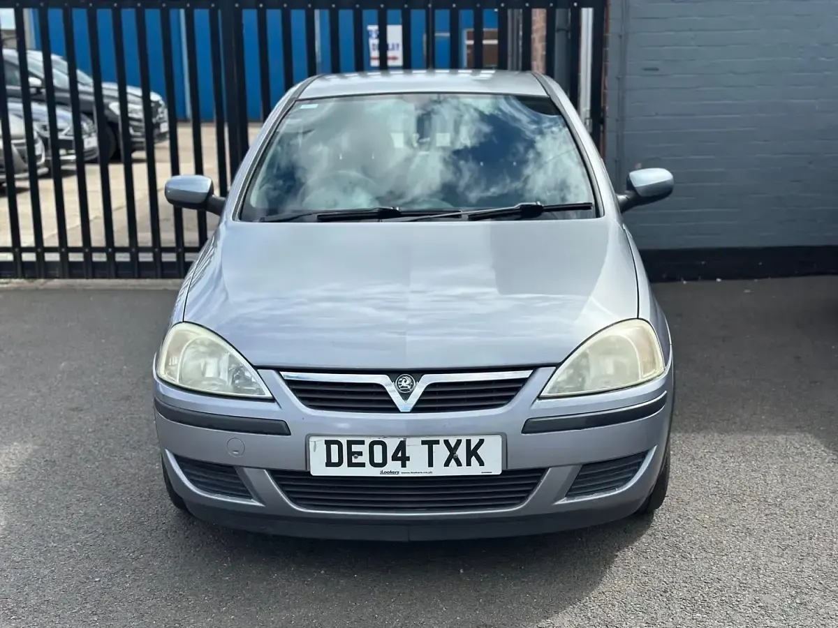 Used Vauxhall Corsa 2004 Silver Hatchback