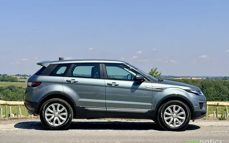Used Land Rover Range Rover evoque SE 179 HP (131 kW) 2018 Hatchback