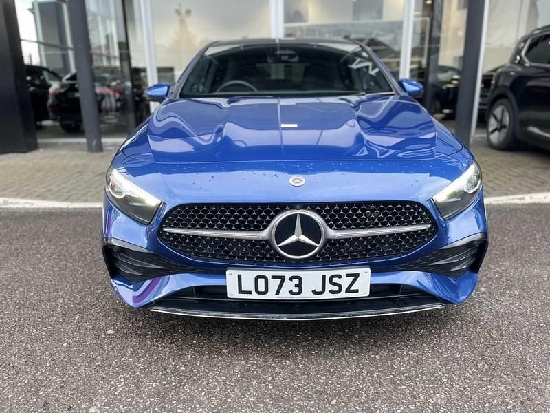 Used Mercedes A180 AMG Line Premium Plus 136 HP (100 kW) 2023 Blue Hatchback