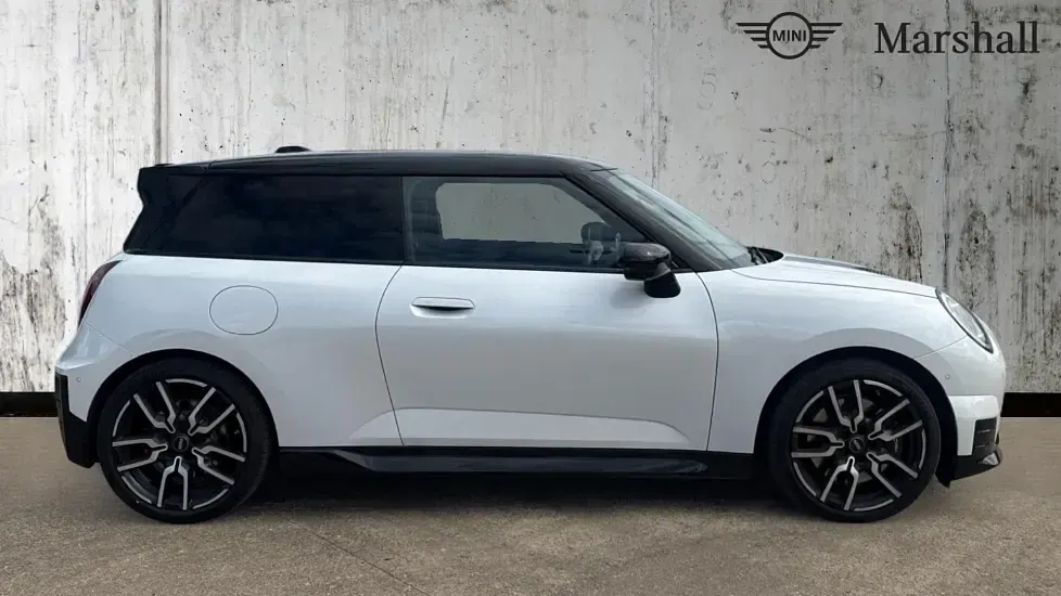 Used Mini Cooper Sport 160 kW (218 HP) 2026 Nanuq white Hatchback