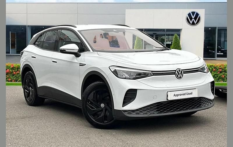 White Used 2022 VW ID.4 Pure SUV | £16,499 (Fair price) - Image 1/4