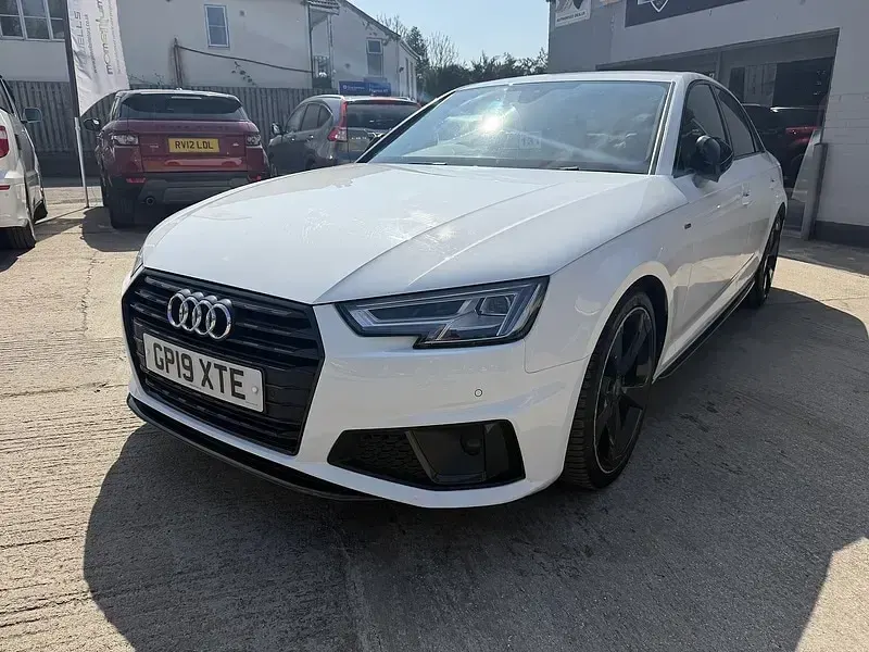 Used Audi A4 Black Edition 245 HP (180 kW) 2019 White Sedan