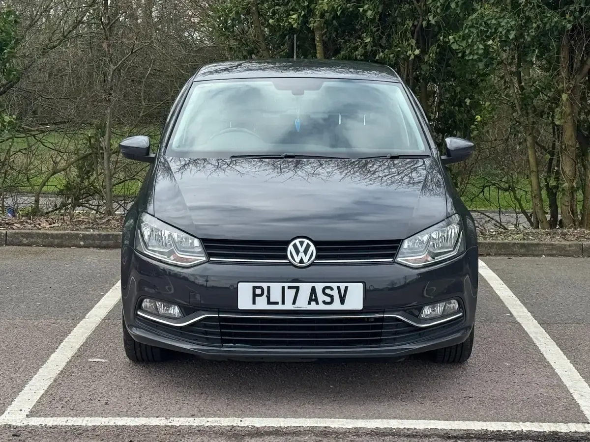Used VW Polo Edition 90 HP (66 kW) 2017 Grey Hatchback