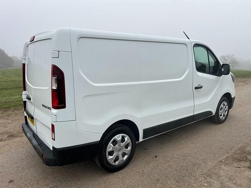 Used Renault Trafic Business 2023 White