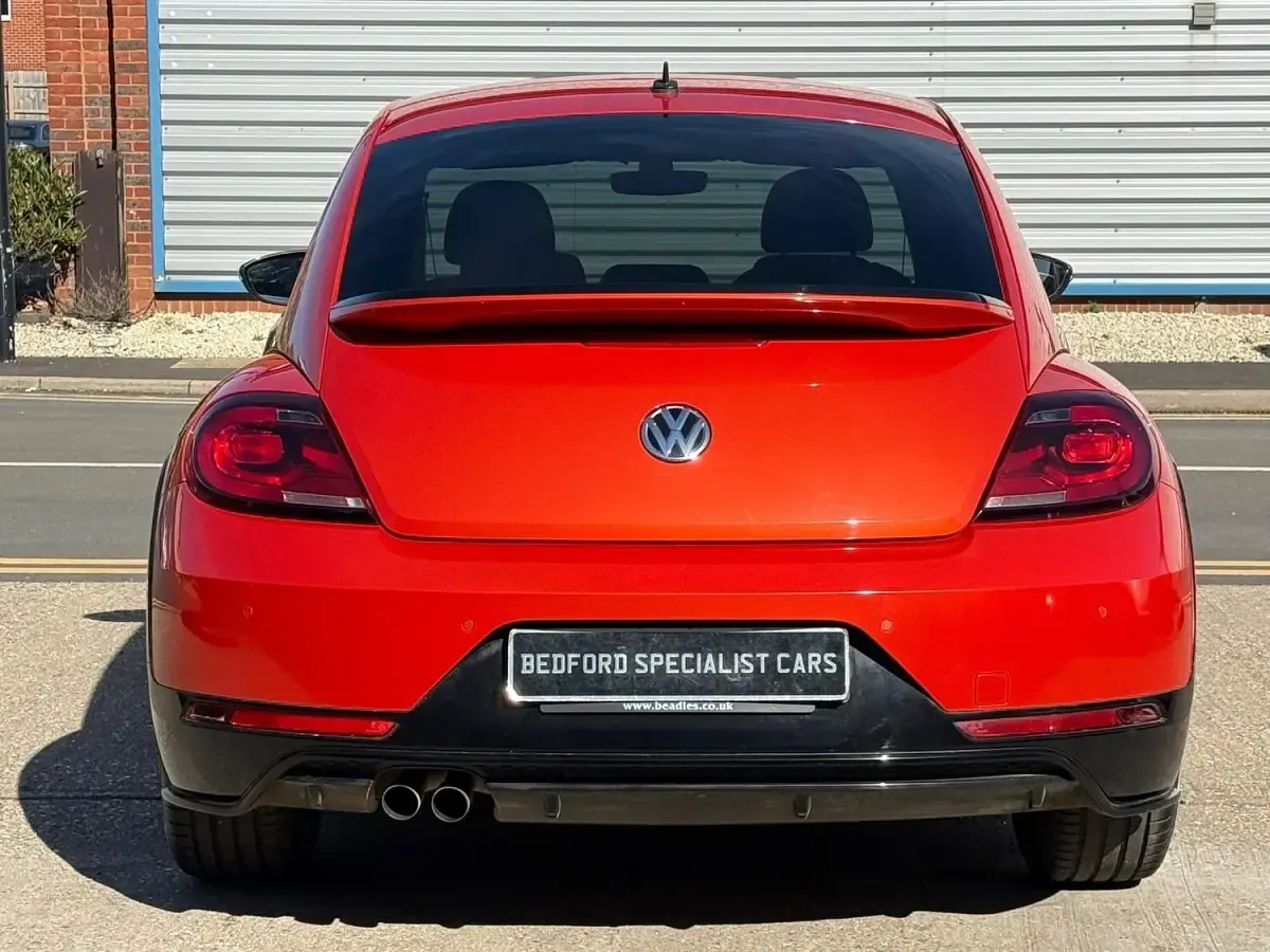Used VW Beetle R-line 150 HP (110 kW) 2018 Orange Hatchback