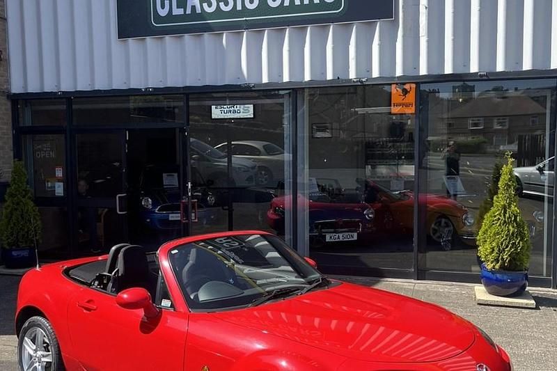Used Mazda MX5 126 HP (92 kW) 2007 Red Cabriolet