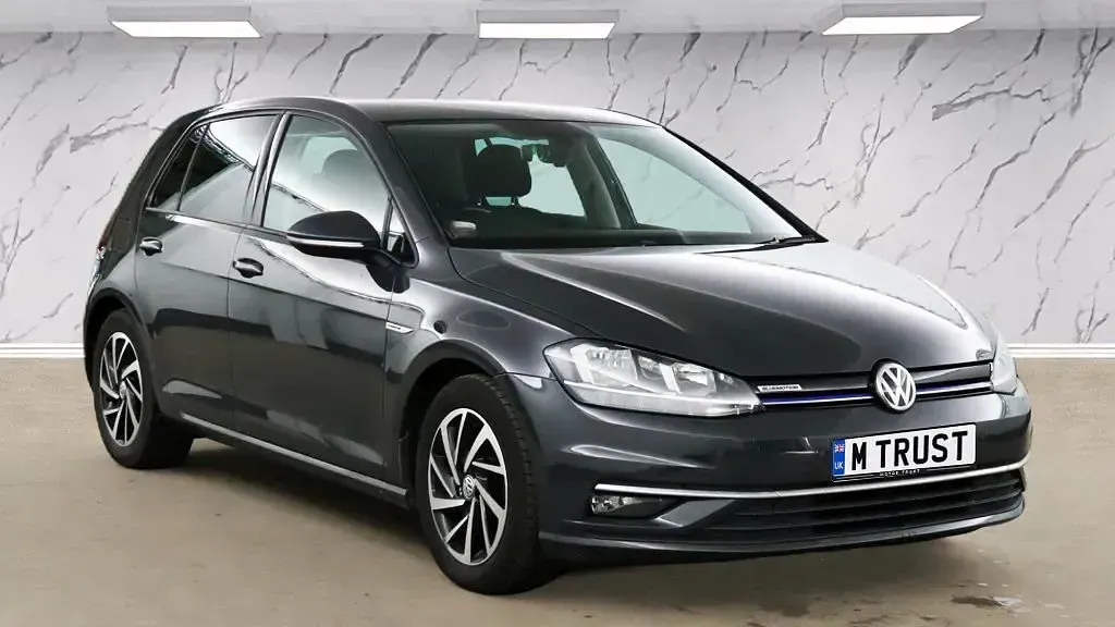 Used VW Golf VII Match 130 HP (95 kW) 2019 Grey Hatchback