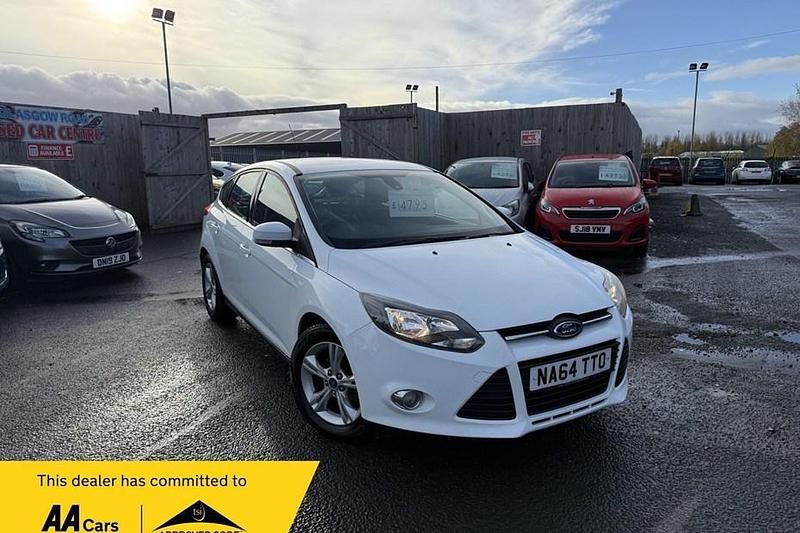 White Used 2014 Ford Focus Zetec Hatchback | £4,795 (Fair price) - Image 1/1