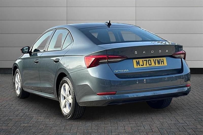 Used Skoda Octavia SE First Edition 110 HP (80 kW) 2020 Quartz grey metallic Hatchback