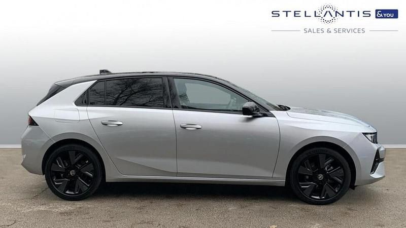Used Vauxhall Astra 113 kW (154 HP) 2024 Grey Hatchback