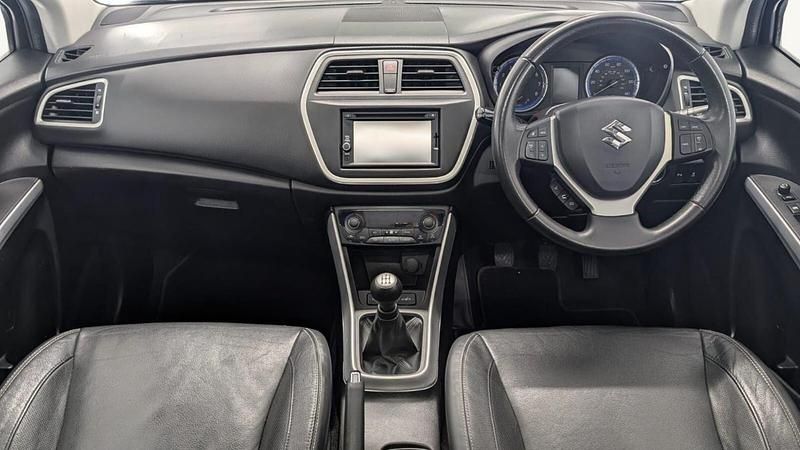 Used Suzuki SX4 S-Cross SZ5 120 HP (88 kW) 2014 Blue Hatchback