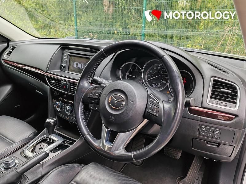 Begagnad Mazda 6 Inclusive 175 HK (128 kW) 2014 Vit Kombi