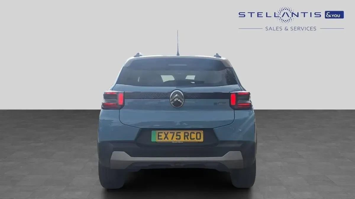 Used Citroën e-C3 81 kW (111 HP) 2025 Blue Hatchback